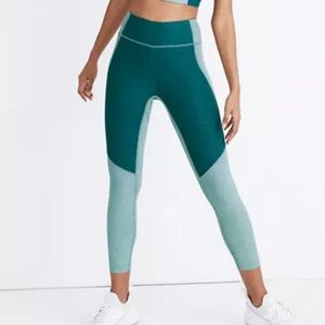 Outdoor Voices 3/4 Warm-up leggings